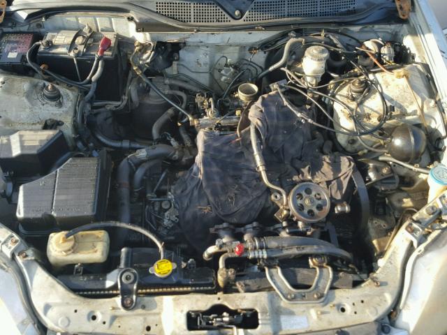 2HGEJ6613YH504685 - 2000 HONDA CIVIC BASE SILVER photo 7