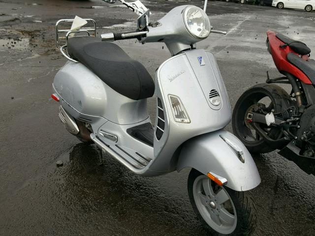 ZAPM459L975004012 - 2007 VESPA GTS 250 SILVER photo 1