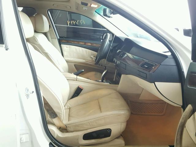 WBANU53538CT11590 - 2008 BMW 528 I WHITE photo 5