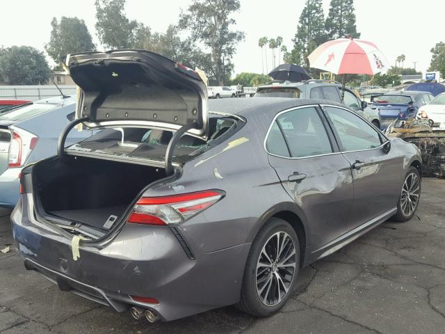 4T1B11HK9JU513982 - 2018 TOYOTA CAMRY L GRAY photo 4