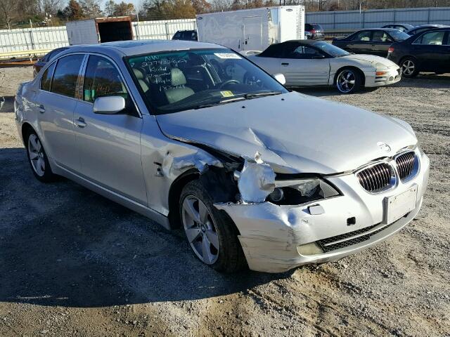 WBANV135X8CZ55674 - 2008 BMW 528 XI SILVER photo 1