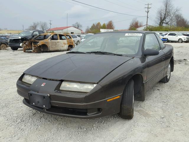 1G8ZF1289SZ126784 - 1995 SATURN SC1 BLACK photo 2