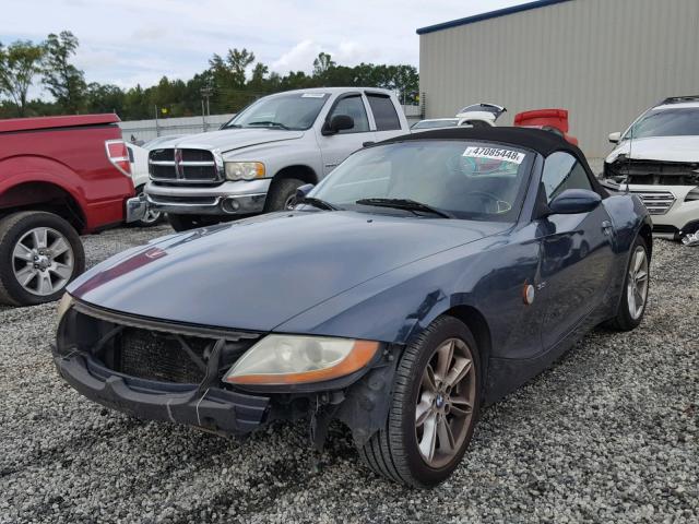 4USBT53483LU05094 - 2003 BMW Z4 3.0 BLUE photo 2