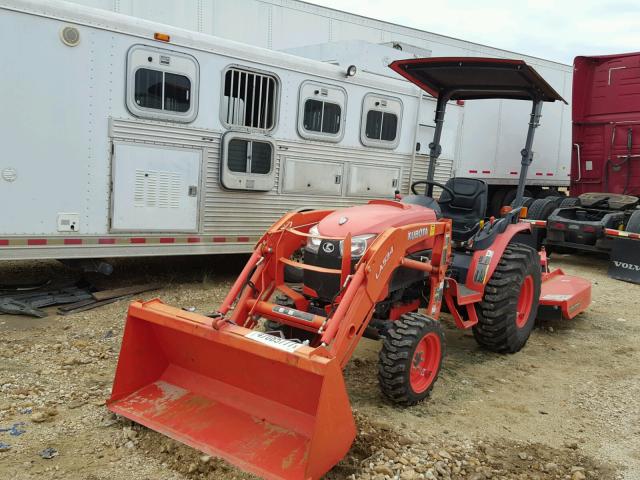 B3350HSD51150 - 2014 KUBO TRACTOR ORANGE photo 2