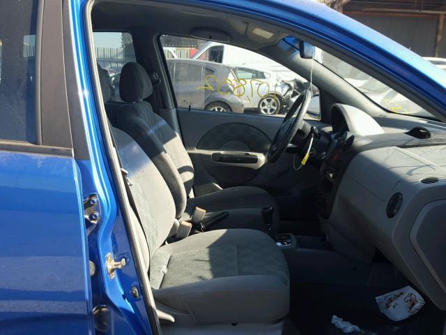 KL1TD62695B432143 - 2005 CHEVROLET AVEO BASE Niebieski zdjęcie 5