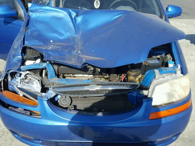 KL1TD62695B432143 - 2005 CHEVROLET AVEO BASE Niebieski zdjęcie 7