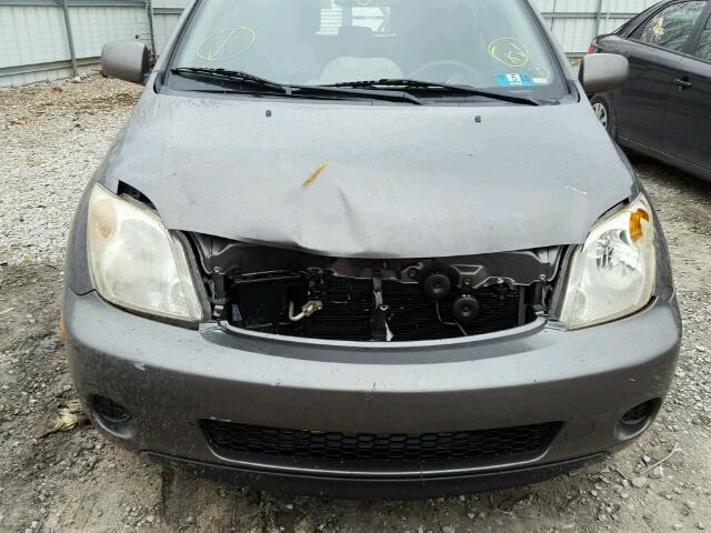 JTKKT624740076543 - 2004 TOYOTA SCION XA GRAY photo 9