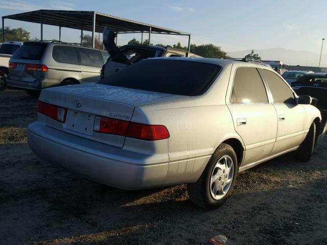 4T1BG22K61U039924 - 2001 TOYOTA CAMRY CE SILVER photo 4