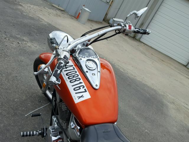 1HFSC55016A213750 - 2006 HONDA VTX1300 C ORANGE photo 5