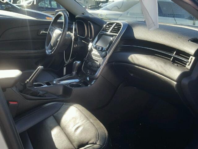 1G11E5SA3GU147689 - 2016 CHEVROLET MALIBU LIM 银色 照片 5