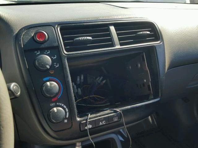 2HGEJ6616YH500159 - 2000 HONDA CIVIC BASE SILVER photo 9