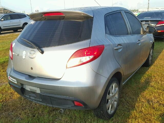 JM1DE1LY0D0164039 - 2013 MAZDA MAZDA2 SILVER photo 4