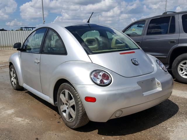 3VWCA21C7YM433318 - 2000 VOLKSWAGEN NEW BEETLE 灰色 照片 3