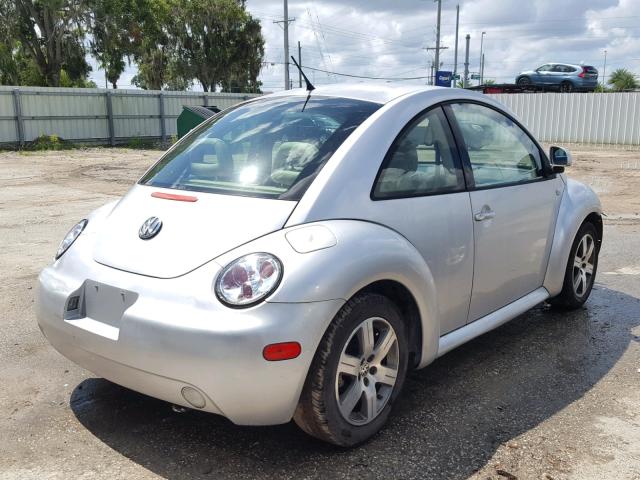 3VWCA21C7YM433318 - 2000 VOLKSWAGEN NEW BEETLE 灰色 照片 4