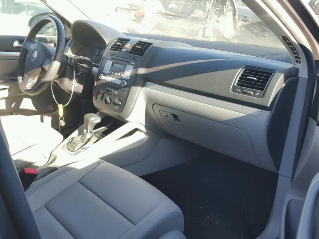 3VWRZ71K59M034433 - 2009 VOLKSWAGEN JETTA SE Boz foto 5