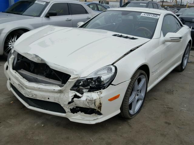 WDBSK71F69F150234 - 2009 MERCEDES-BENZ SL 550 WHITE photo 2