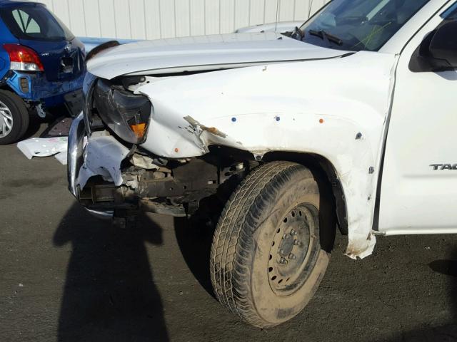 5TEMU52N66Z156449 - 2006 TOYOTA TACOMA DOU WHITE photo 9