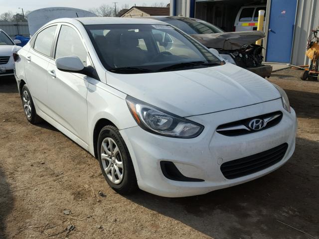 KMHCT4AE2DU529661 - 2013 HYUNDAI ACCENT GLS WHITE photo 1