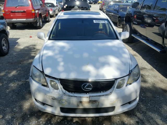 JTHBC96S075007541 - 2007 LEXUS GS 450H WHITE photo 9