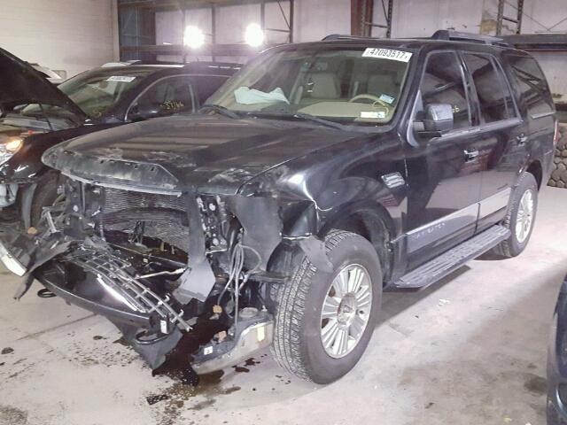 5LMFU27577LJ07205 - 2007 LINCOLN NAVIGATOR BLACK photo 2