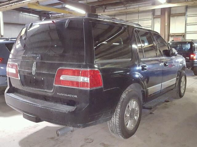 5LMFU27577LJ07205 - 2007 LINCOLN NAVIGATOR BLACK photo 4