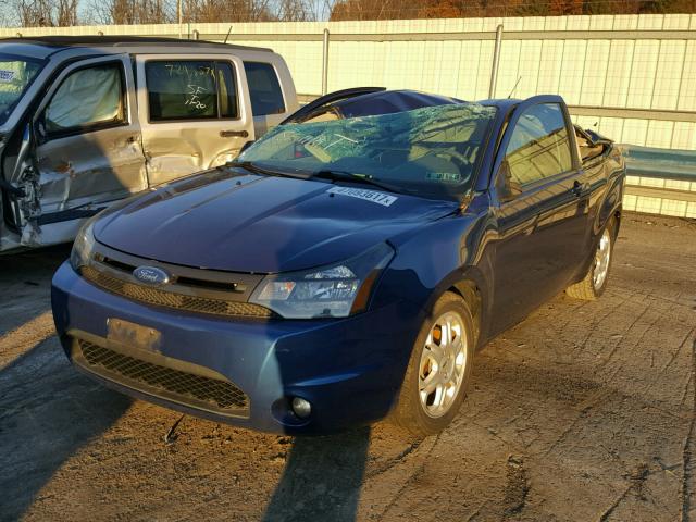 1FAHP32N19W199374 - 2009 FORD FOCUS SE BLUE photo 2