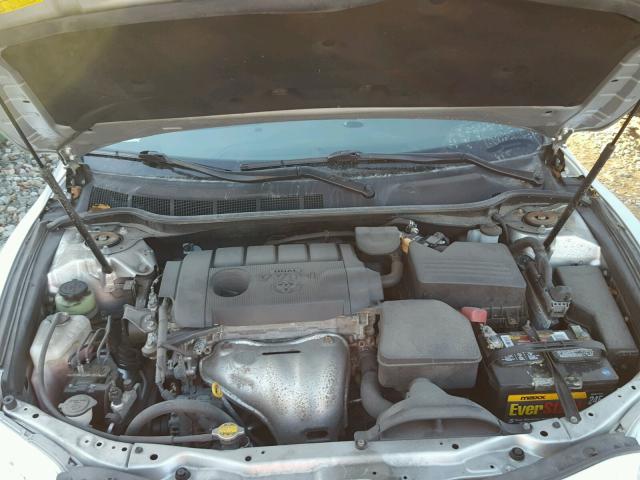 4T4BF3EK7BR180111 - 2011 TOYOTA CAMRY BASE SILVER photo 7