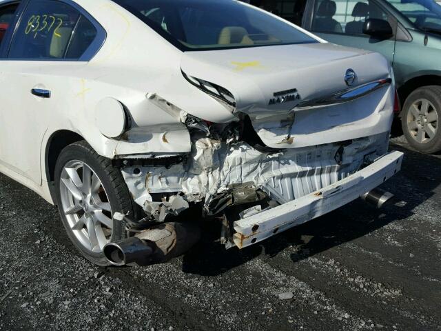 1N4AA5AP4BC861912 - 2011 NISSAN MAXIMA S WHITE photo 9