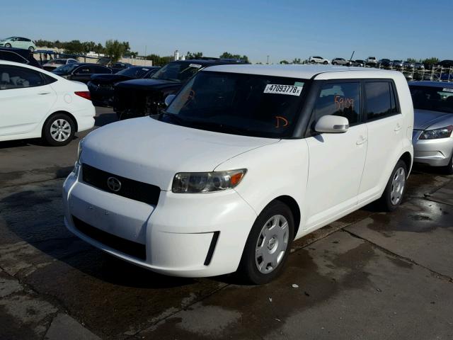 JTLKE50E781049435 - 2008 TOYOTA SCION WHITE photo 2