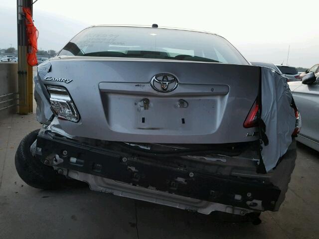 4T1BF3EK9AU546403 - 2010 TOYOTA CAMRY BASE ვერცხლისფერი ფოტო 9