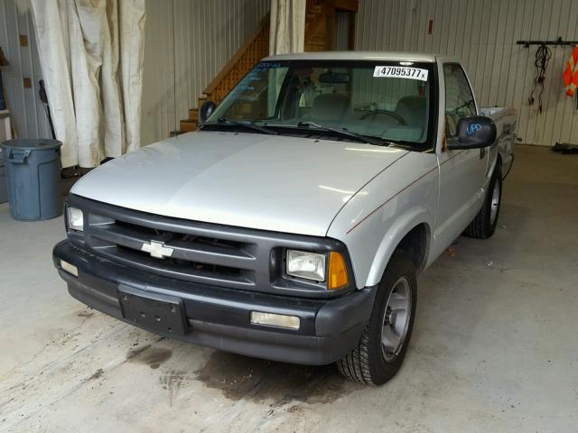 1GCCS1448VK204258 - 1997 CHEVROLET S TRUCK S1 SILVER photo 2