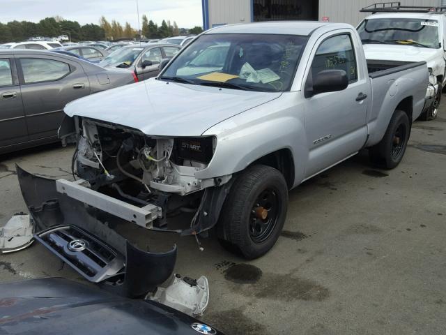 5TENX22NX9Z630675 - 2009 TOYOTA TACOMA SILVER photo 2