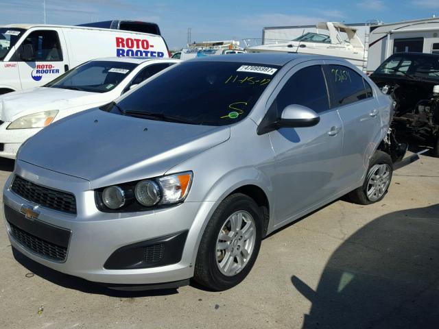 1G1JC5SH4F4125878 - 2015 CHEVROLET SONIC LT SILVER photo 2