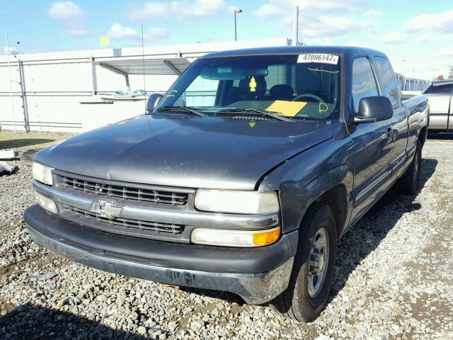 1GCEC19W21Z334067 - 2001 CHEVROLET SILVERADO GRAY photo 2