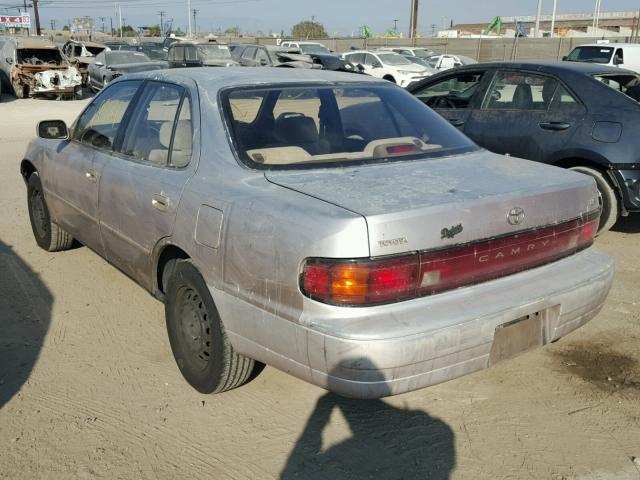 JT2SK12E6R0195478 - 1994 TOYOTA CAMRY LE 银色 照片 3
