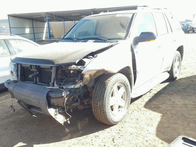 1GNDT13S232222566 - 2003 CHEVROLET TRAILBLAZE SILVER photo 2