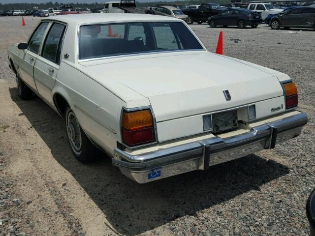 1G3BN69Y5F9039449 - 1985 OLDSMOBILE DELTA 88 R WHITE photo 3