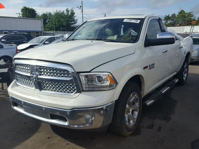 1C6RR7NM6JS253404 - 2018 RAM 1500 LARAM WHITE photo 2