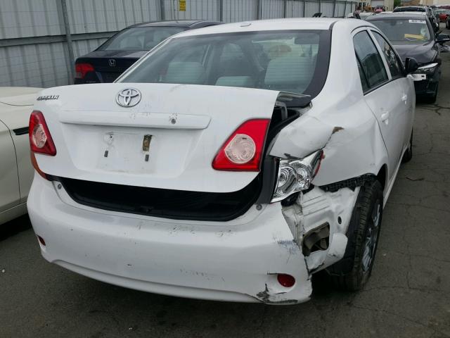 1NXBU40E29Z019571 - 2009 TOYOTA COROLLA BA WHITE photo 4