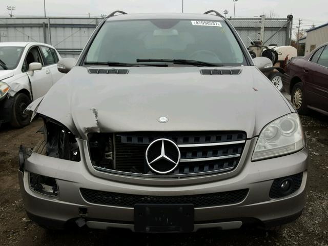 4JGBB86E77A235290 - 2007 MERCEDES-BENZ ML 350 SILVER photo 9