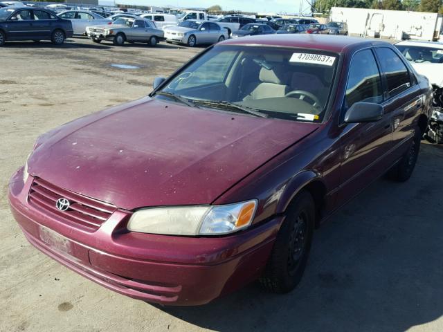 4T1BG22K0VU133724 - 1997 TOYOTA CAMRY CE MAROON photo 2