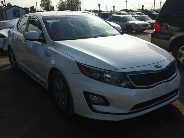 KNAGM4AD1G5094878 - 2016 KIA OPTIMA HYB WHITE photo 1