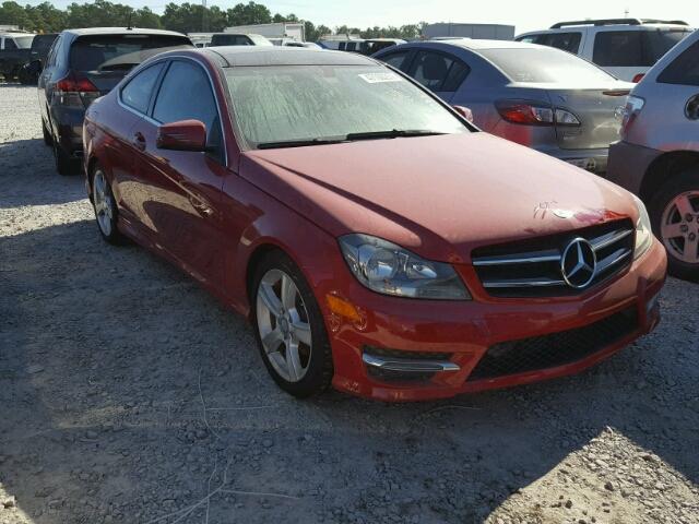 WDDGJ4HB5FG387563 - 2015 MERCEDES-BENZ C RED photo 1