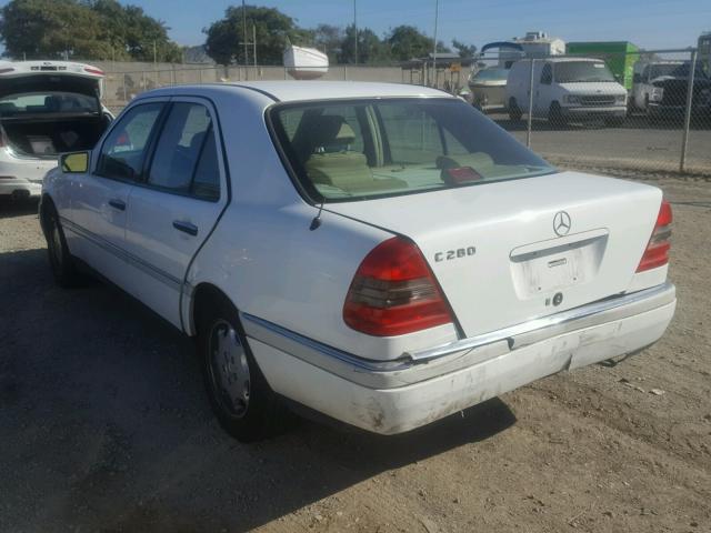 WDBHA28E8VF561674 - 1997 MERCEDES-BENZ C 280 WHITE photo 3