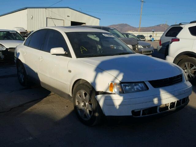 WVWEH63B91E000713 - 2001 VOLKSWAGEN PASSAT GLX 白色 照片 1