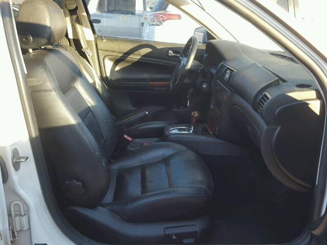 WVWEH63B91E000713 - 2001 VOLKSWAGEN PASSAT GLX 白色 照片 5