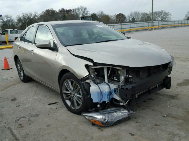 4T1BF1FK6GU200885 - 2016 TOYOTA CAMRY LE ვერცხლისფერი ფოტო 1