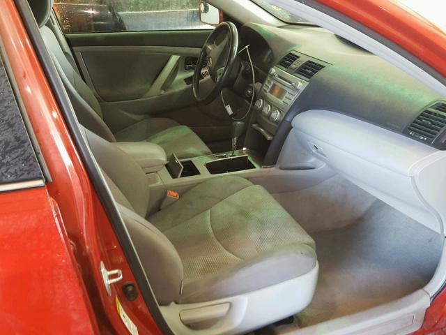 4T1BF3EKXBU146447 - 2011 TOYOTA CAMRY BASE RED photo 5