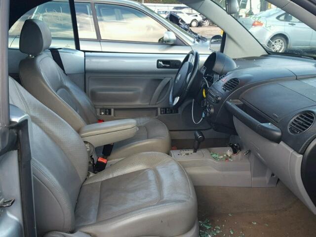 3VWSG31Y67M407044 - 2007 VOLKSWAGEN NEW BEETLE 银色 照片 5