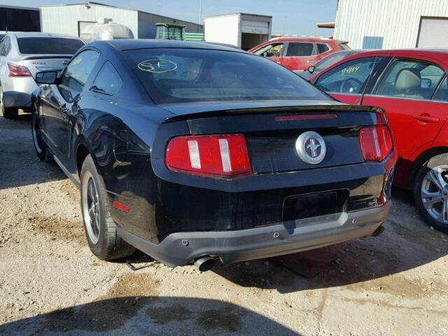 1ZVBP8AM6C5275364 - 2012 FORD MUSTANG BLACK photo 3